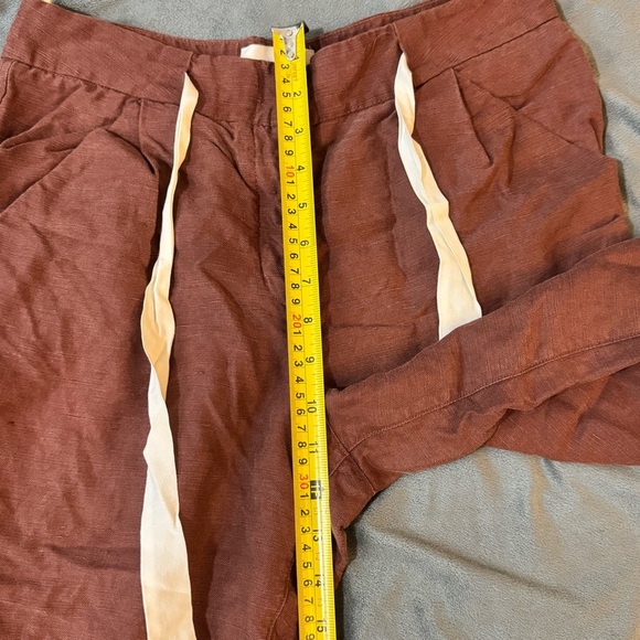 Wilfred Linen Blend Chocolate Brown Pants

#1158 - Picture 2 of 7